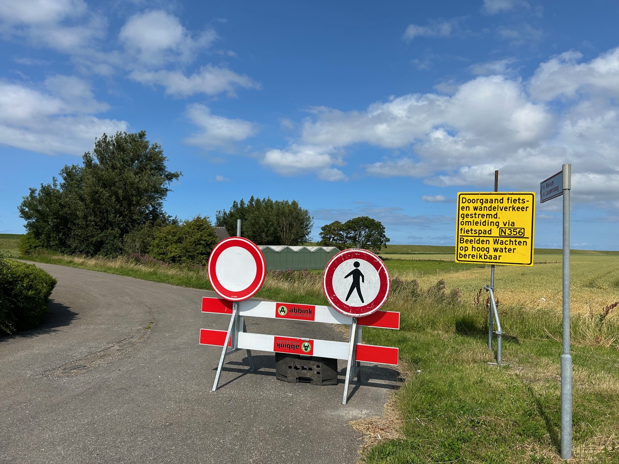 Fietspad Nieuwe Zeedijk Holwert afgesloten