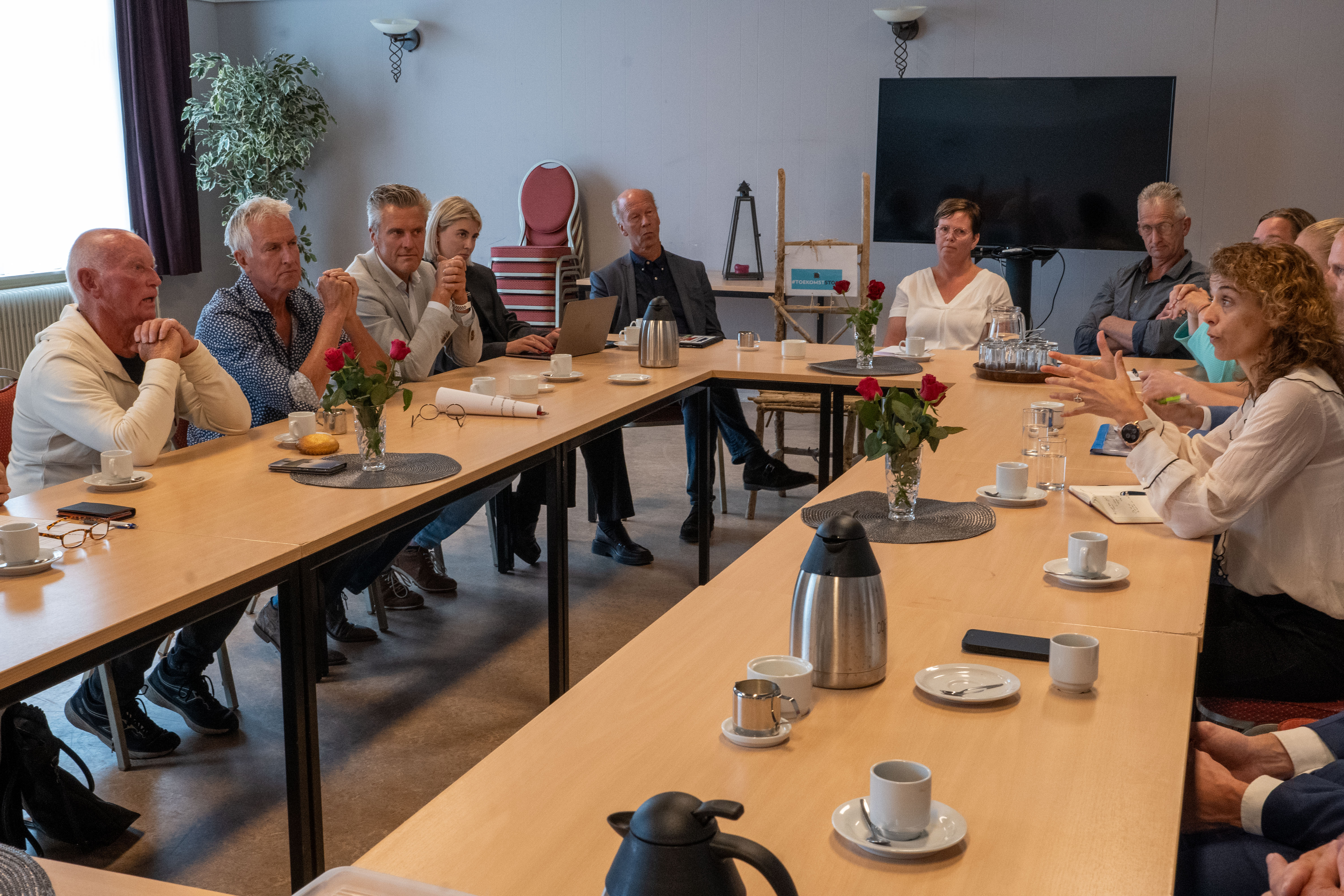 Minister Hermans op werkbezoek in Ternaard