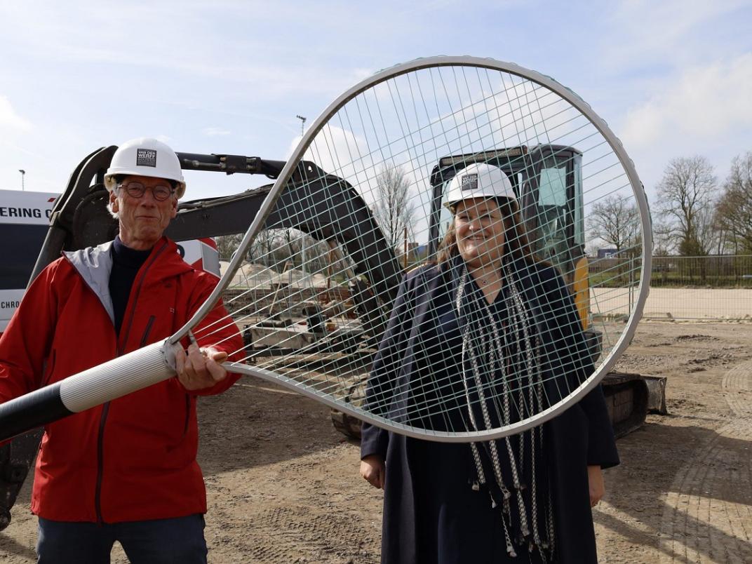 Eerste paal tennisvereniging Tolhuispark 14 maart 2024_Foto: Koos Scherjon RTV-NOF