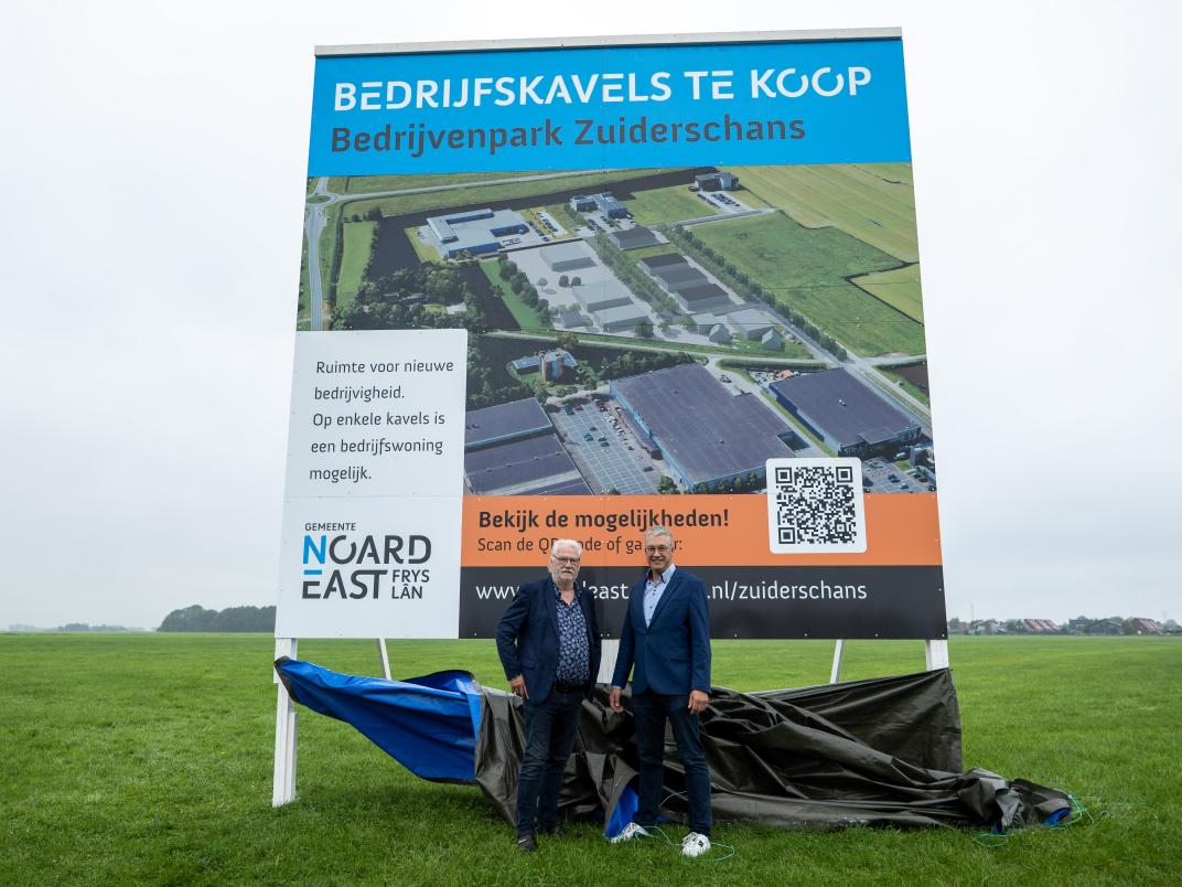 Onthulling-bouwbord-zuiderschans-1.jpg